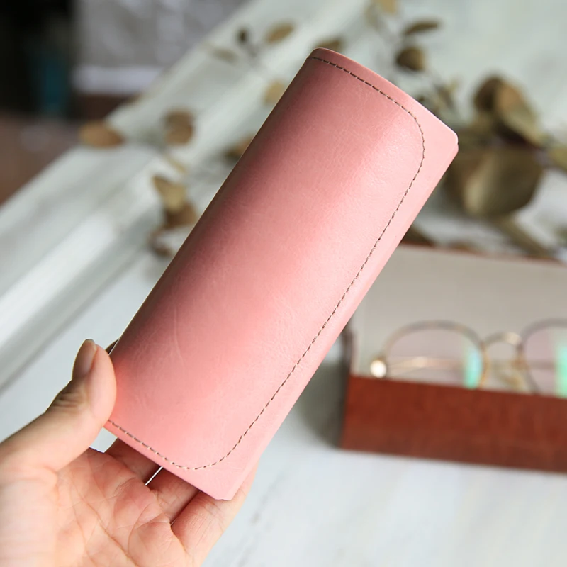 1PCS New Eyeglasses Case Hard Handmade Metal Optical Reading Glasses Box Eyewear Accessories Eye Glass Case Astuccio Occhiali
1PCS New Eyeglasses Case Hard Handmade Metal Optical Reading Glasses Box Eyewear Accessories Eye Glass Case Astuccio Occhiali