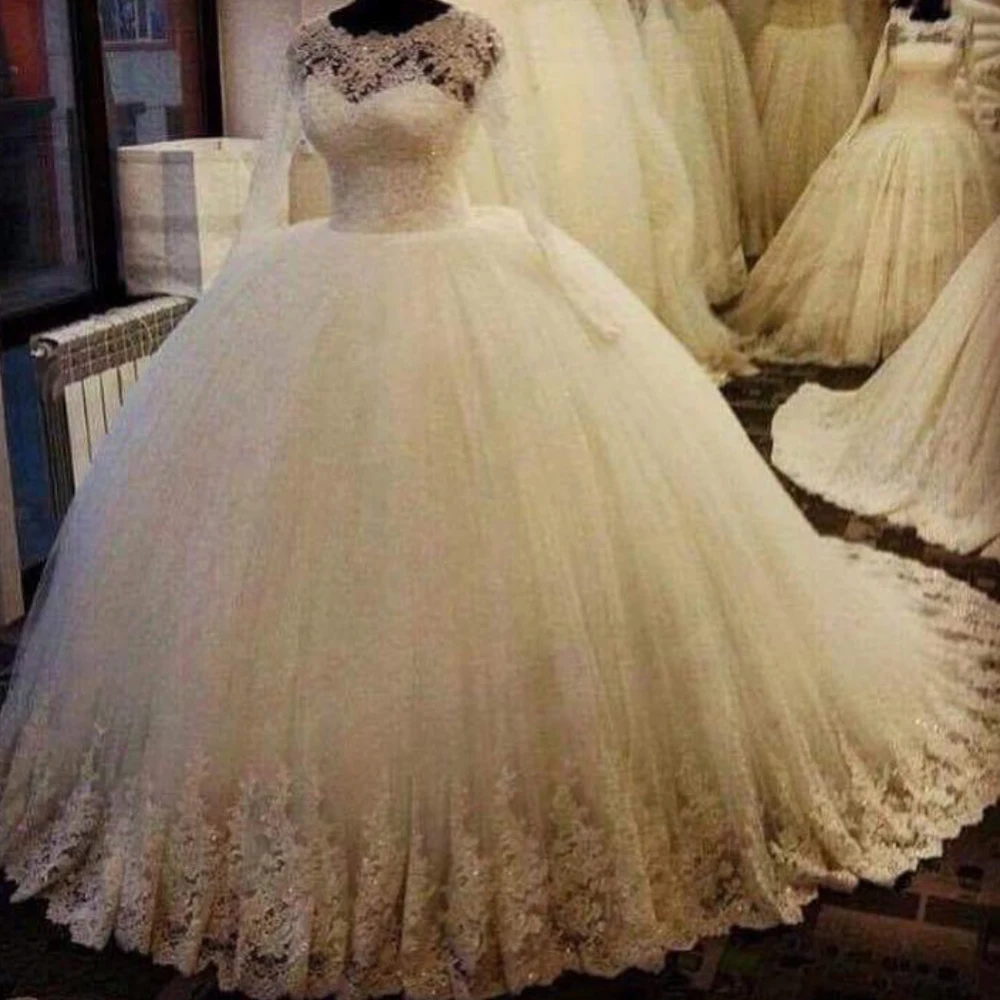 ball gown wedding dresses lace crew neckline long sleeve puffy tulle lace bridal dresses vestido de festa longo
ball gown wedding dresses lace crew neckline long sleeve puffy tulle lace bridal dresses vestido de festa longo