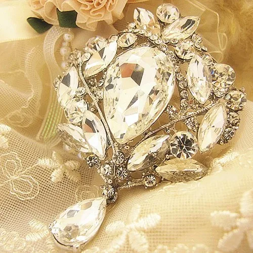 Luxury Silver Tone Huge Waterdrop Glass Crystal Rhinestone Pendent Brooch 30PCS/LOT
Luxury Silver Tone Huge Waterdrop Glass Crystal Rhinestone Pendent Brooch 30PCS/LOT
