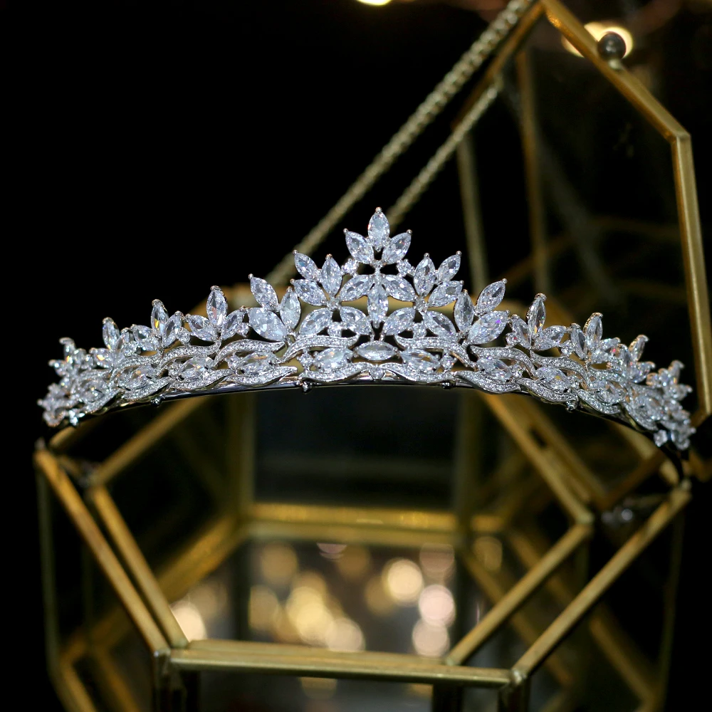 2024 New Wedding Hair Accessories Corononas Para Boda Bride Head Jewelry CZ Crown /Headdresses For Girlfriend Gift
2024 New Wedding Hair Accessories Corononas Para Boda Bride Head Jewelry CZ Crown /Headdresses For Girlfriend Gift