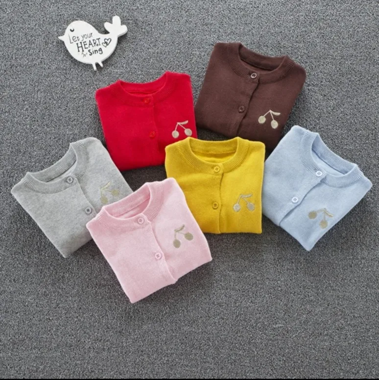 2023 Little Girls' Cotton Knitted Cardigan Baby Kids European Style Simple All-match Cherry Embroidery Pure Thin Sweaters X366
2023 Little Girls' Cotton Knitted Cardigan Baby Kids European Style Simple All-match Cherry Embroidery Pure Thin Sweaters X366