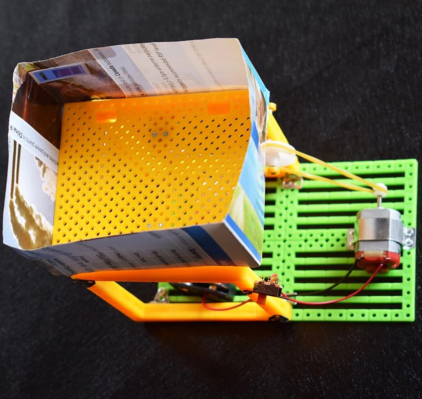 Electric vibration sieve model/scientific physics experimental Educational toys/DIY technology production/puzzle/baby toys
Electric vibration sieve model/scientific physics experimental Educational toys/DIY technology production/puzzle/baby toys