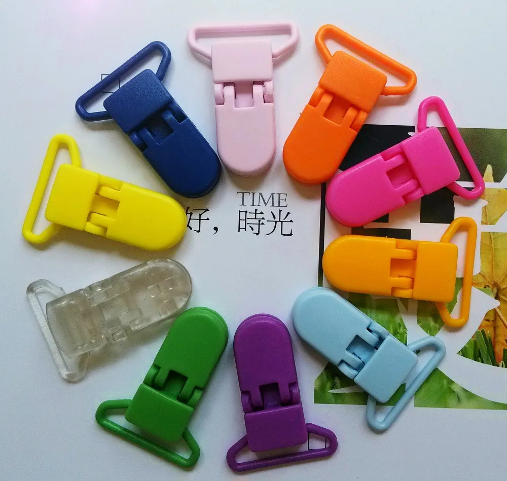 1000pcs Mix 20 Colors SUTOYUEN Plastic Clip Plastic Pacifier Clip Transparent Soother Clip For Baby Use DHL Free Shipping
1000pcs Mix 20 Colors SUTOYUEN Plastic Clip Plastic Pacifier Clip Transparent Soother Clip For Baby Use DHL Free Shipping