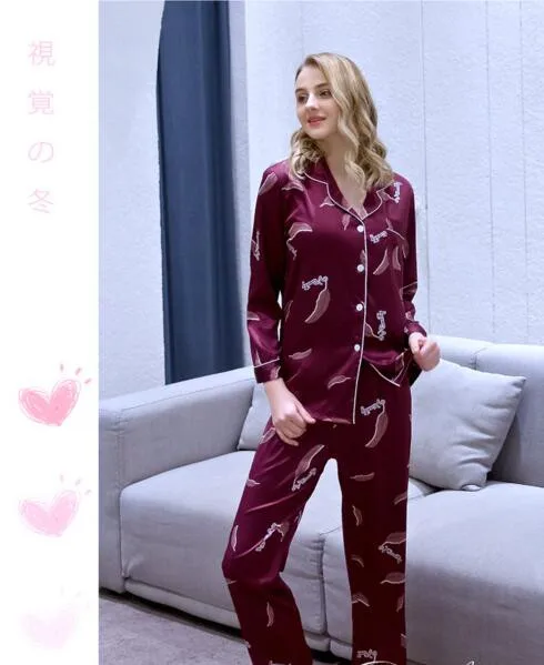 Lady's Pajamas Long-sleeved Ice Silk Satin Homewear New Style Printing 2 Pcs Suit Set All Seasons Leisure Youth Nightgown J074
Lady's Pajamas Long-sleeved Ice Silk Satin Homewear New Style Printing 2 Pcs Suit Set All Seasons Leisure Youth Nightgown J074