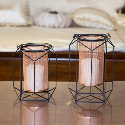 European Retro Creative Wrought Iron Copper Net Candlestick Decoration Home Living Room Soft Decoration Decoration Candle Table
European Retro Creative Wrought Iron Copper Net Candlestick Decoration Home Living Room Soft Decoration Decoration Candle Table