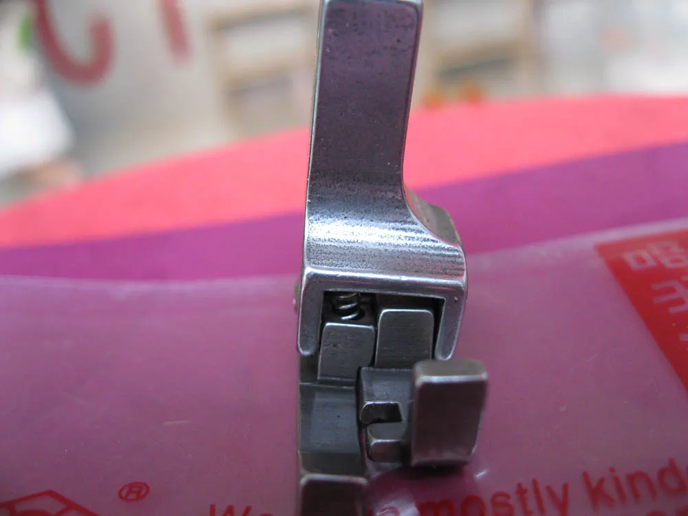 2pcs Industrial sewing machine accessories foot CR1/16K CR1/32K CL1/16K CL1/32K flat car high and low pressure feet
2pcs Industrial sewing machine accessories foot CR1/16K CR1/32K CL1/16K CL1/32K flat car high and low pressure feet