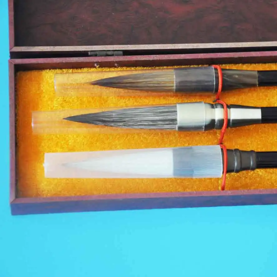 3 pcs/set Chinese Calligraphy Brush Weasel Bear Wool 3 hair Drawing Brush WaterColor Brush Art Supply Stationary Free Box
3 pcs/set Chinese Calligraphy Brush Weasel Bear Wool 3 hair Drawing Brush WaterColor Brush Art Supply Stationary Free Box