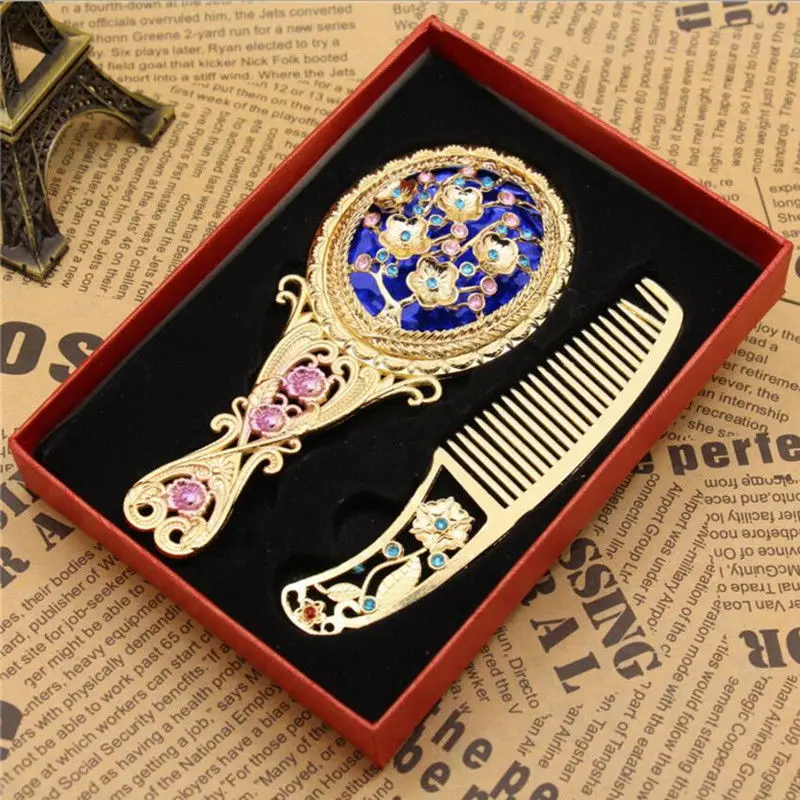 4 sets gold color maquillaje espejo Retro crystal flowers Metal Portable mirror comb set makeup mirror Vintage Cosmetic mirror
4 sets gold color maquillaje espejo Retro crystal flowers Metal Portable mirror comb set makeup mirror Vintage Cosmetic mirror