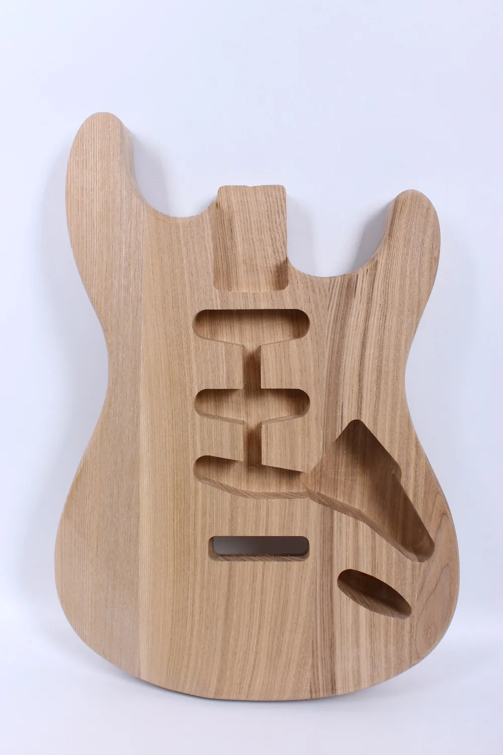 guitar body 2.5 Kg 3 piece Manchurian Ash guitar body unfinished electric guitar installation parts
guitar body 2.5 Kg 3 piece Manchurian Ash guitar body unfinished electric guitar installation parts