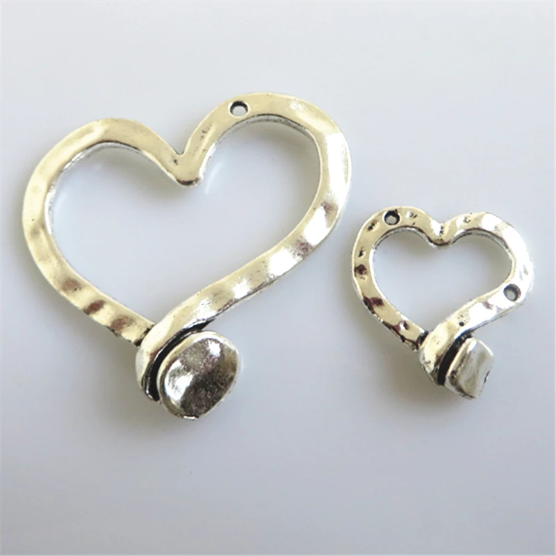 10pcs Heart Shaped Charm Pandant For DIY Jewelry Making Fitting Necklace Supplies
10pcs Heart Shaped Charm Pandant For DIY Jewelry Making Fitting Necklace Supplies