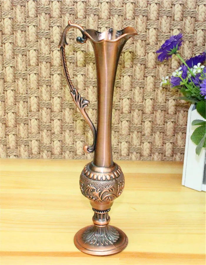 The Russian European BRASS vase vase retro embossed Home Furnishing high-grade decoration special offer
The Russian European BRASS vase vase retro embossed Home Furnishing high-grade decoration special offer