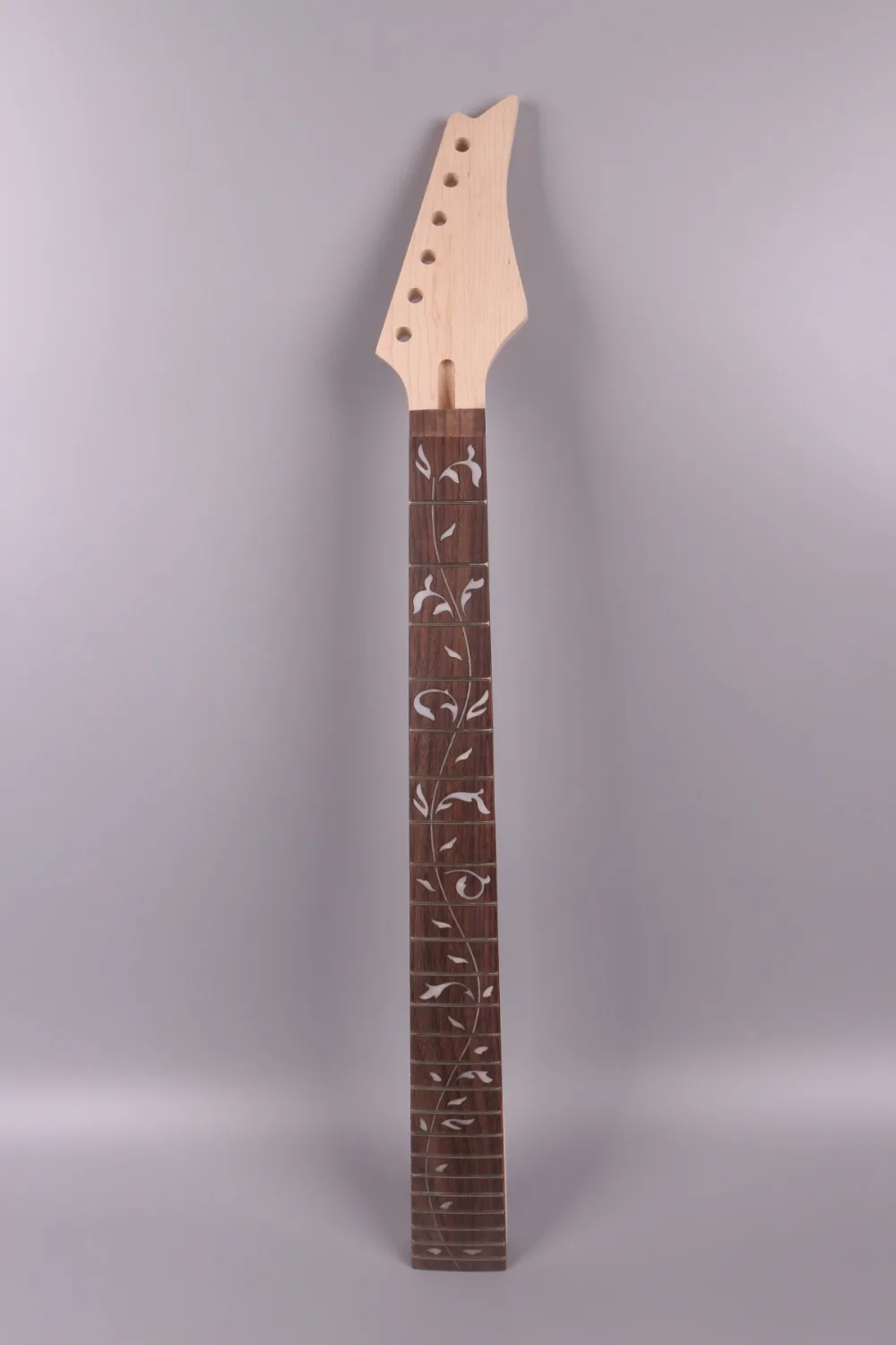 Electric guitar neck IBA 24 fret25.5 inch maple wood rosewood Fretboard #618
Electric guitar neck IBA 24 fret25.5 inch maple wood rosewood Fretboard #618