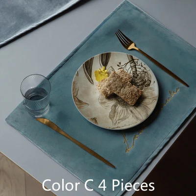 2022 Table Placemat Plate Cover Mat Party Desk Accessories Golden Words Embroidery Velvet Fabric Home Hotel Table Decoration
2022 Table Placemat Plate Cover Mat Party Desk Accessories Golden Words Embroidery Velvet Fabric Home Hotel Table Decoration