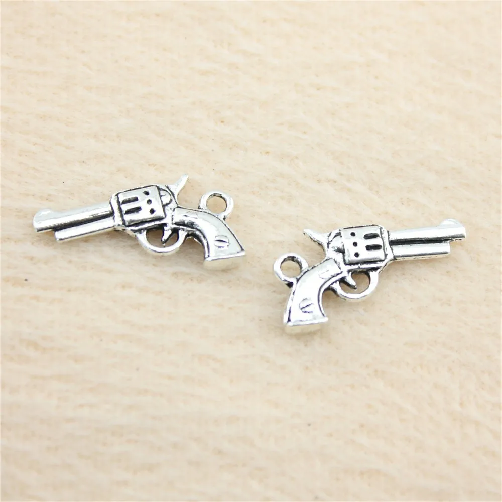 89pcs/lot 22*12mm ancient silver Gun charm Pendants DIY jewelry for bracelet necklace earring
89pcs/lot 22*12mm ancient silver Gun charm Pendants DIY jewelry for bracelet necklace earring