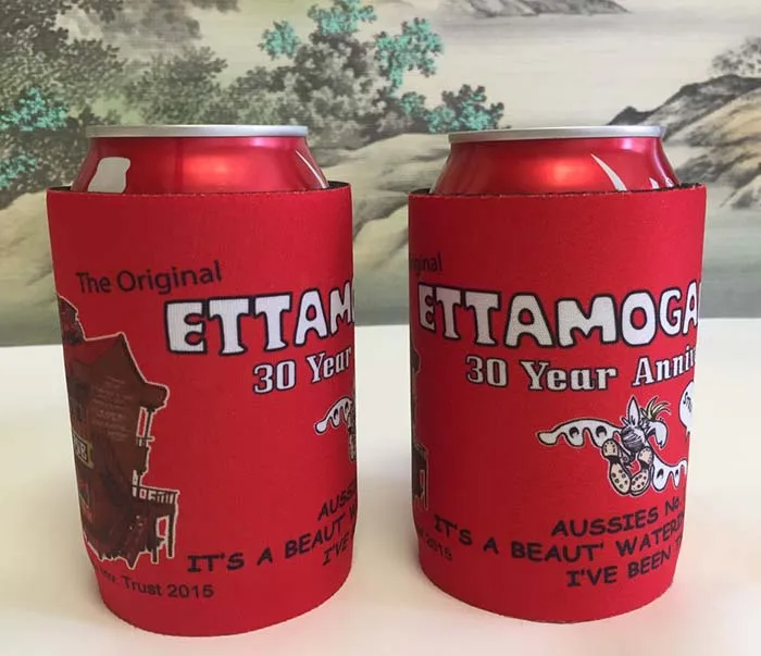 300pcs/lot Customized LOGO Stubby Holders Insulated Can Cover Wedding Neoprene Wine Cooler Picnic Cooler Bag Ice Packs For Cans
300pcs/lot Customized LOGO Stubby Holders Insulated Can Cover Wedding Neoprene Wine Cooler Picnic Cooler Bag Ice Packs For Cans