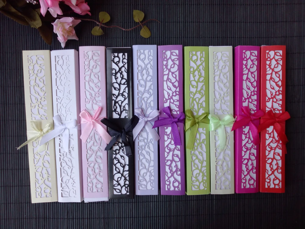Free Shipping 50pcs/lot Luxurious Silk Fold hand Fan in Elegant Laser-Cut Gift Box Wedding Party Favors Gifts 10 color
Free Shipping 50pcs/lot Luxurious Silk Fold hand Fan in Elegant Laser-Cut Gift Box Wedding Party Favors Gifts 10 color