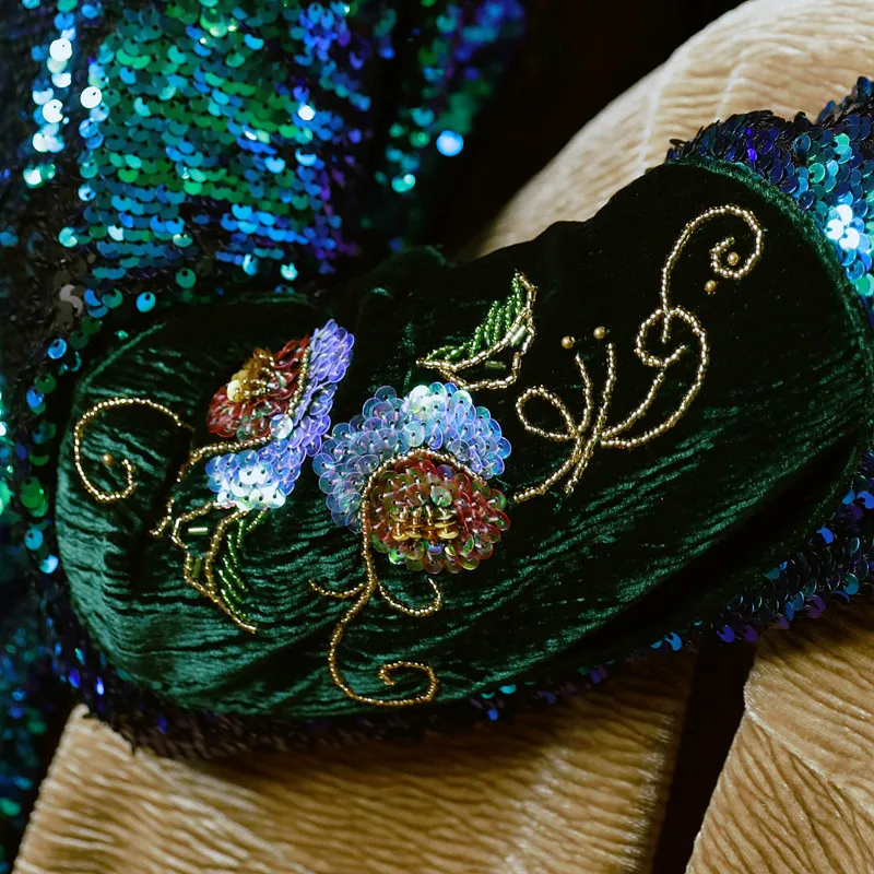LYNETTE'S CHINOISERIE Autumn Women Spilliness peacock green vintage jacket outerwear
LYNETTE'S CHINOISERIE Autumn Women Spilliness peacock green vintage jacket outerwear