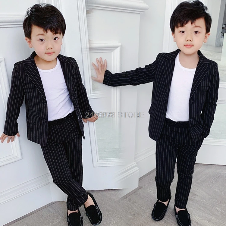 Boys Formal Suit For Weddings Kids Prom Performance Party Blazer +Pants 2Pcs Clothing Set Child Gentleman Tuxedo Costume
Boys Formal Suit For Weddings Kids Prom Performance Party Blazer +Pants 2Pcs Clothing Set Child Gentleman Tuxedo Costume