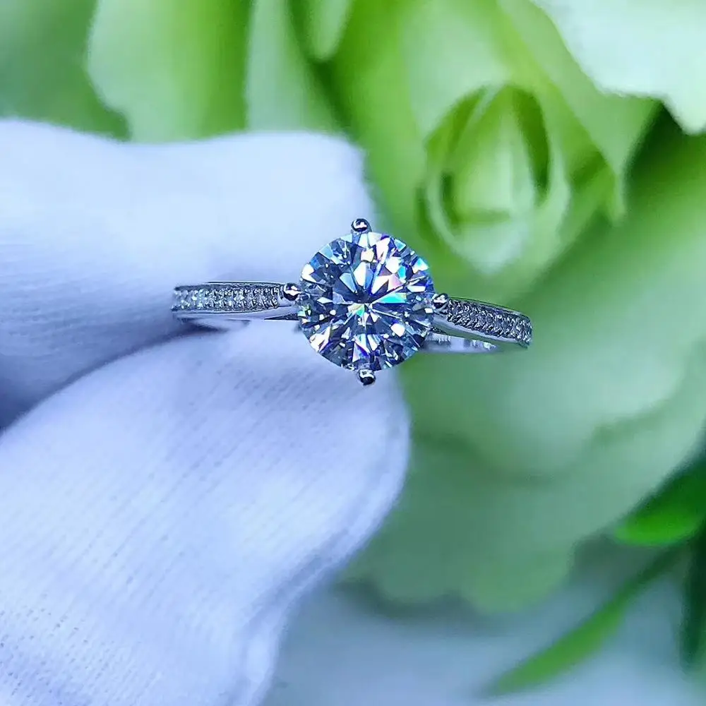 Round Silver Moissanite Ring 1ct D VVS Luxury Moissanite Weding Ring for Women
Round Silver Moissanite Ring 1ct D VVS Luxury Moissanite Weding Ring for Women