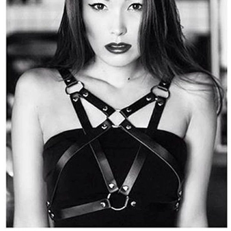 Sexy Fashion Punk Real leather Women Harness Star Pentagram Body Pentacle Belt Star Waist Straps Belt
Sexy Fashion Punk Real leather Women Harness Star Pentagram Body Pentacle Belt Star Waist Straps Belt