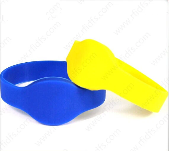 100pcs 125KHZ TK4100 chip circular RFID Waterproof - Wristband Silicone Bracelet no printing
100pcs 125KHZ TK4100 chip circular RFID Waterproof - Wristband Silicone Bracelet no printing