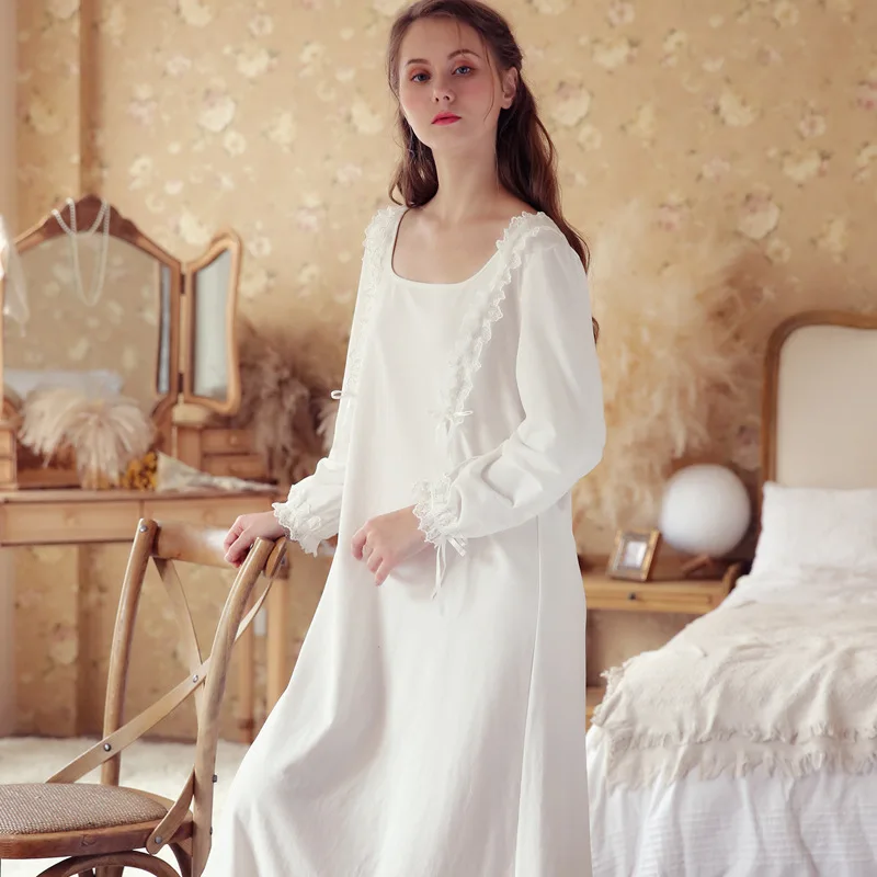 Free shipping Women Sexy White Pure Cotton Nightgowns Female Vintage Household Royal Gowns Home Wear Dress Vestidos WQLX907
Free shipping Women Sexy White Pure Cotton Nightgowns Female Vintage Household Royal Gowns Home Wear Dress Vestidos WQLX907