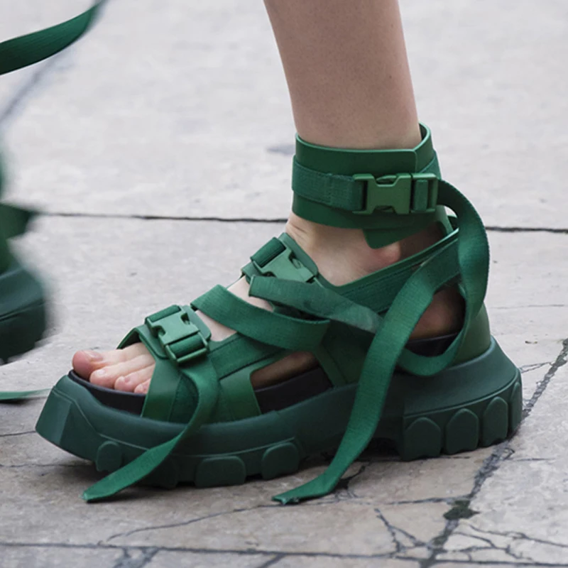 Women's High Top Sandals Women 2019 Summer Shoes Genuine Leather Casual Buckle Wedge Platform Sandals For Woman Shoes Sandal
Women's High Top Sandals Women 2019 Summer Shoes Genuine Leather Casual Buckle Wedge Platform Sandals For Woman Shoes Sandal