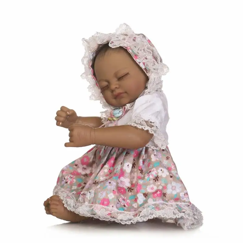 10inch Mini Black Doll Toy 26 cm Cute Twins Full Silicone Baby Toys Dolls Vinyl Reborn Babies Gift For Girls Waterproof Bath Toy
10inch Mini Black Doll Toy 26 cm Cute Twins Full Silicone Baby Toys Dolls Vinyl Reborn Babies Gift For Girls Waterproof Bath Toy