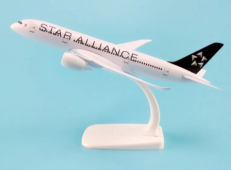 20CM plane model Boeing 787 Star Alliance aircraft B787 Metal simulation airplane model for kid toys Christmas gift
20CM plane model Boeing 787 Star Alliance aircraft B787 Metal simulation airplane model for kid toys Christmas gift