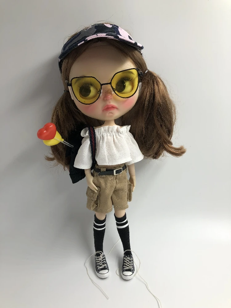 Cute White strapless Shirt casual short pants Rabbit Hairband black socks for blyth joint body OB24 1/6 Dolls Accessory
Cute White strapless Shirt casual short pants Rabbit Hairband black socks for blyth joint body OB24 1/6 Dolls Accessory