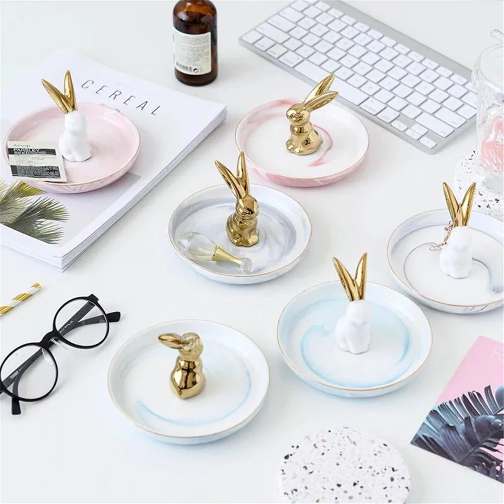 Luxury Gilded Marble Ceramic Storage Tray Jewelry Cosmetic Perfume Dessert Storage Plates Cute Rabbit Ornaments Home Decoration
Luxury Gilded Marble Ceramic Storage Tray Jewelry Cosmetic Perfume Dessert Storage Plates Cute Rabbit Ornaments Home Decoration