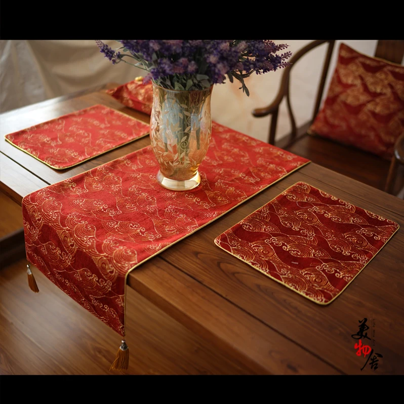 Thick Tablerunner Europe Wine Red 2018 Wave Wedding Table Runner cloth Luxury Embroidery Room Sofa Home Hotel Bedding Decoration
Thick Tablerunner Europe Wine Red 2018 Wave Wedding Table Runner cloth Luxury Embroidery Room Sofa Home Hotel Bedding Decoration