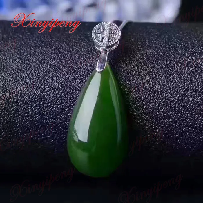 18 k White yellow gold with 100% natural jasper pendant Spinach is green Simple and easy Fine jewelry
18 k White yellow gold with 100% natural jasper pendant Spinach is green Simple and easy Fine jewelry