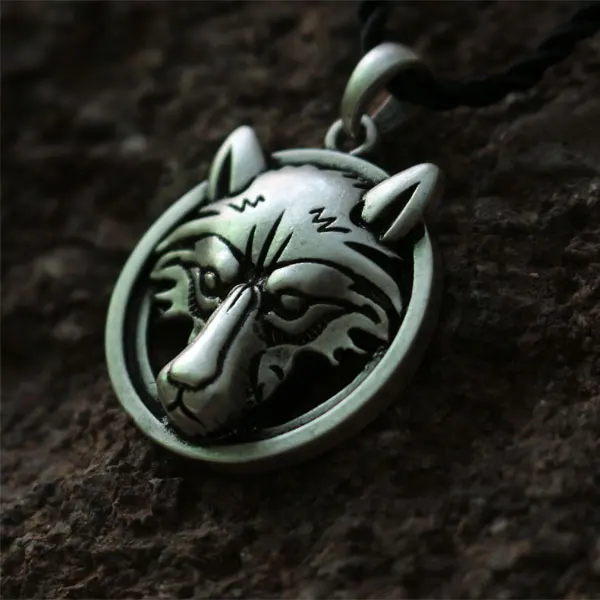 20pcs wholesale Norse Vikings Pendant Necklace Norse Wolf Head Necklace Original Animal Jewelry men necklace
20pcs wholesale Norse Vikings Pendant Necklace Norse Wolf Head Necklace Original Animal Jewelry men necklace