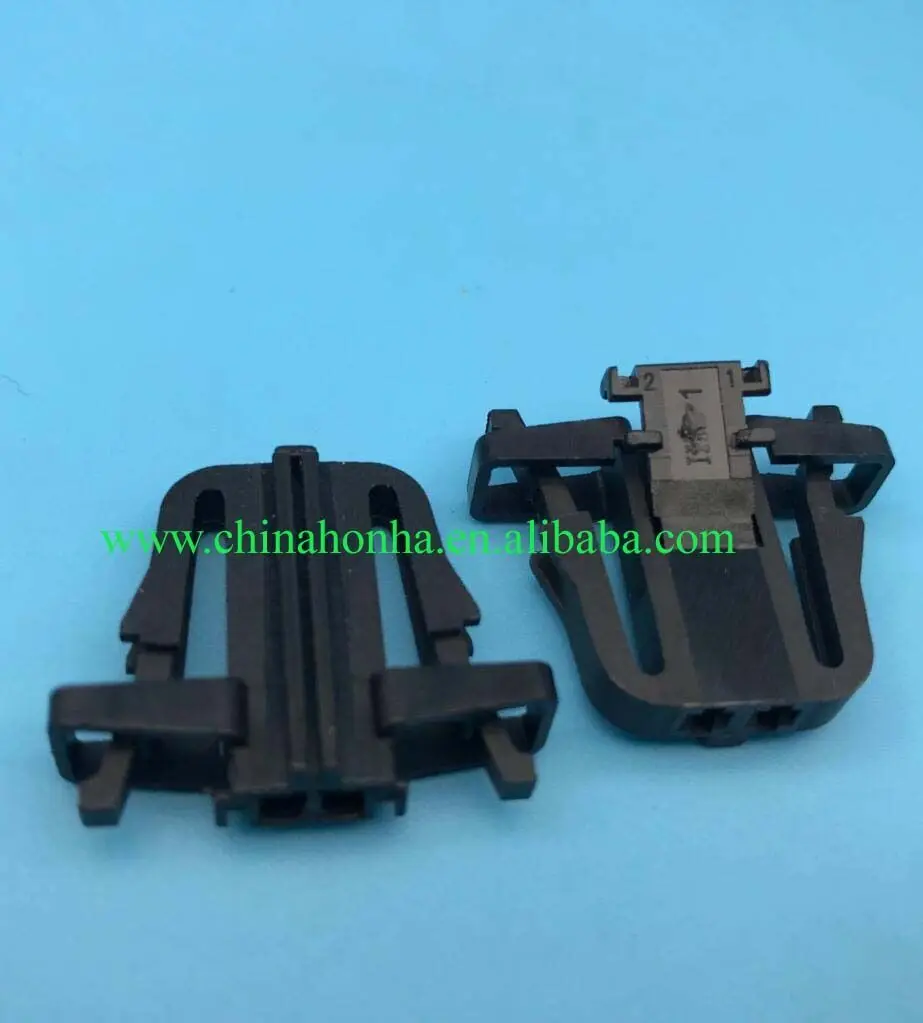 10pcs 2Pin 3B0 972 702 1.5mm car connector door lamp connector License plate lamp
10pcs 2Pin 3B0 972 702 1.5mm car connector door lamp connector License plate lamp