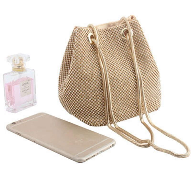 New starry rhinestone super flash evening bag evening bag high-end banquet net red bucket bag shoulder diagonal package
New starry rhinestone super flash evening bag evening bag high-end banquet net red bucket bag shoulder diagonal package