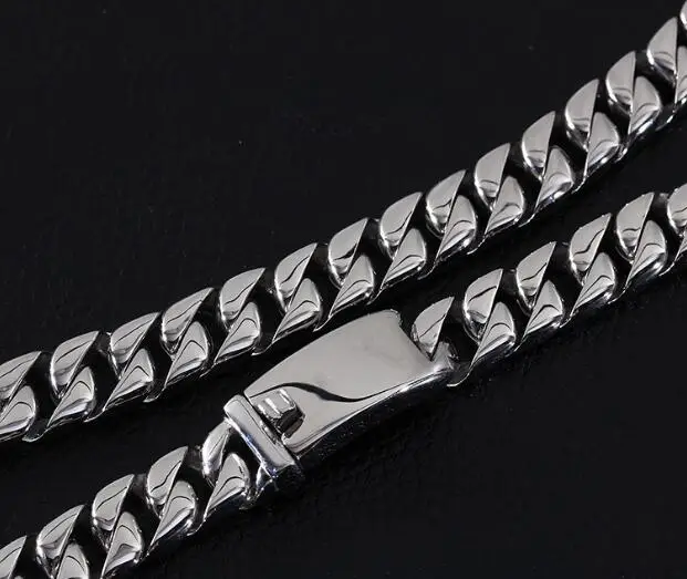 Men's Hip Hop Stainless Steel Bling Curb Heavy Cuaban Necklace Chain New Arrivel 12mm 24 inch
Men's Hip Hop Stainless Steel Bling Curb Heavy Cuaban Necklace Chain New Arrivel 12mm 24 inch