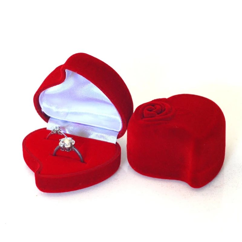 High Quality 12pcs Red Color Heart Shape Velvet Ring Earring boes can put 2 Rings box Wedding Valentine's Jewelry Gift Boxes
High Quality 12pcs Red Color Heart Shape Velvet Ring Earring boes can put 2 Rings box Wedding Valentine's Jewelry Gift Boxes