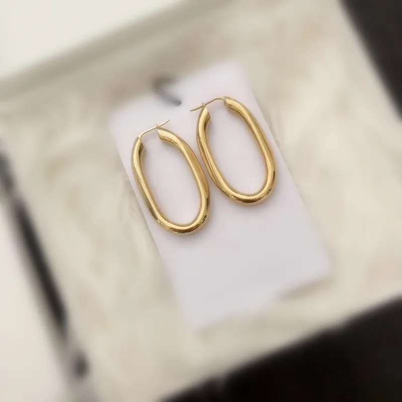 Free shipping new arrivals personality street girl all-match copper heavy stud earrings
Free shipping new arrivals personality street girl all-match copper heavy stud earrings