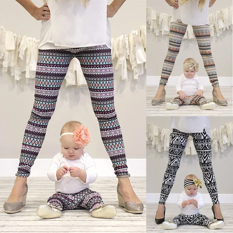 Matching Mother Daughter Clothes Fashion Leggings Floral Elastic Pants Baby Girls Women Christmas Family Matching Outfits 2019
Matching Mother Daughter Clothes Fashion Leggings Floral Elastic Pants Baby Girls Women Christmas Family Matching Outfits 2019