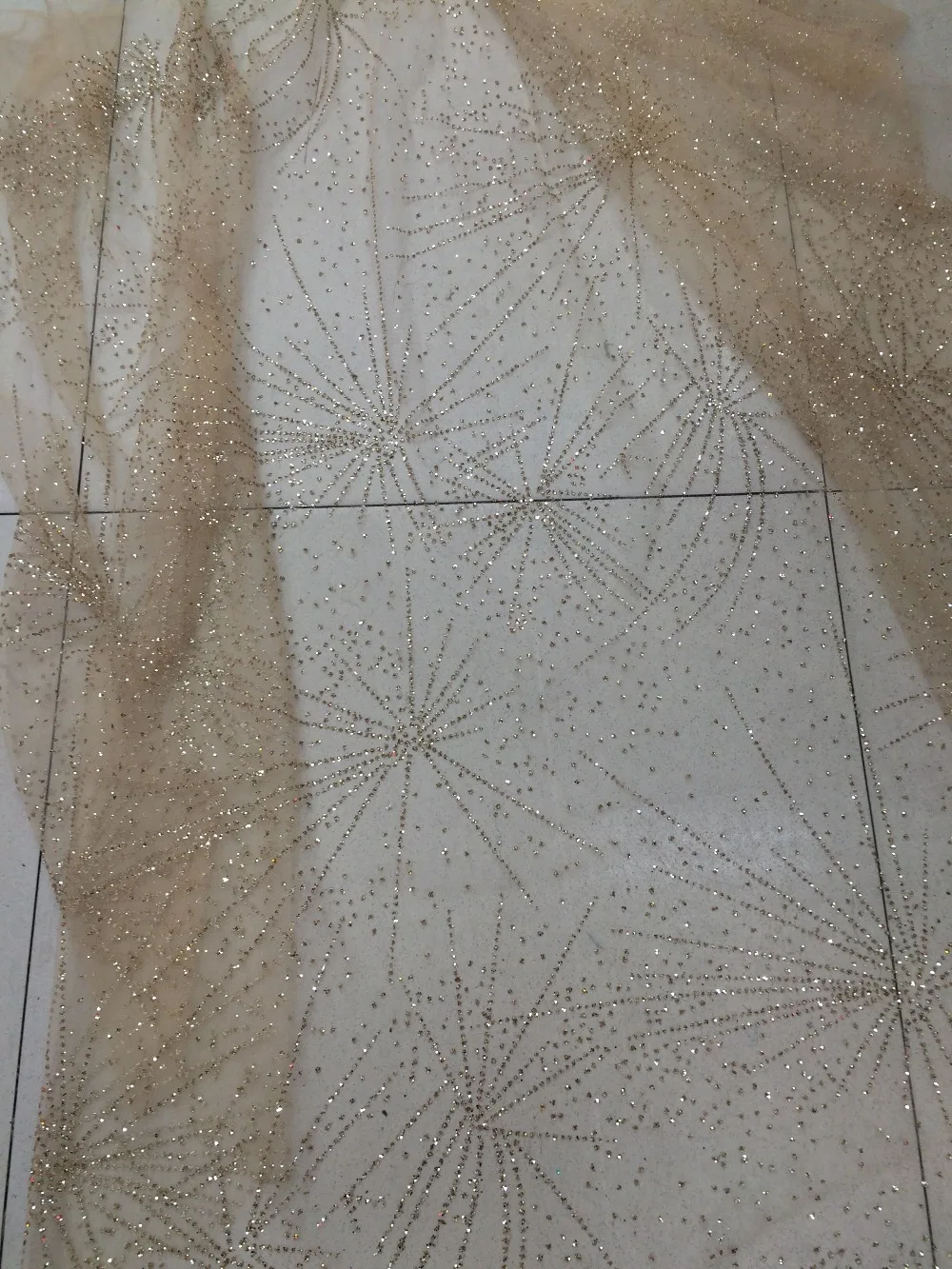 New Design Z-han1730 High Quality glitter Lace French Lace Embroidered Fabric NET with glitter
New Design Z-han1730 High Quality glitter Lace French Lace Embroidered Fabric NET with glitter