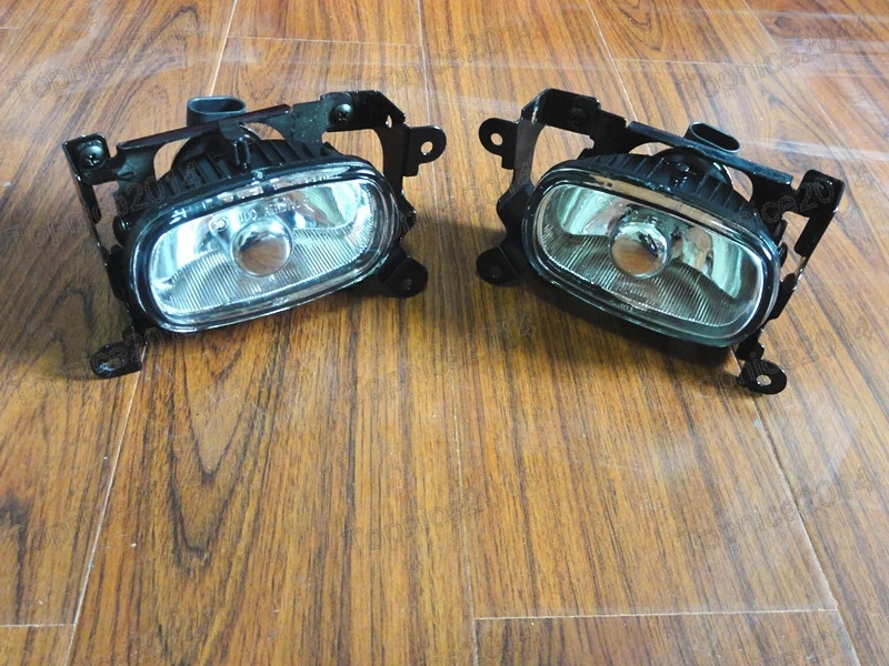 2Pcs Replacement Front Fog Light Driving Lamps Left & Right Side For MISUBISHI OUTLANDER 2003-2006
2Pcs Replacement Front Fog Light Driving Lamps Left & Right Side For MISUBISHI OUTLANDER 2003-2006