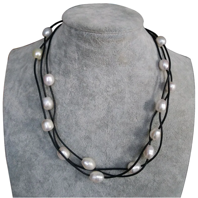 17 inches 3 Rows Black Leather with White Natural 11-12mm Oval Pearl Necklace
17 inches 3 Rows Black Leather with White Natural 11-12mm Oval Pearl Necklace