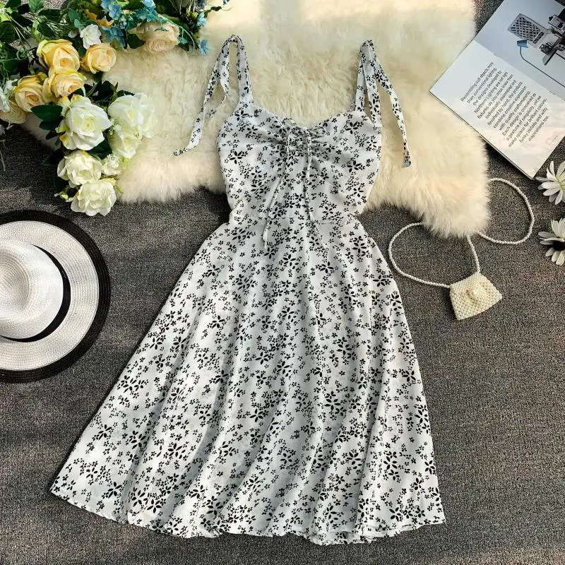 2024 summer New women's strap V-collar flower printing Drawstring High waist Slim A-line Beach Dress female elegant dresses
2024 summer New women's strap V-collar flower printing Drawstring High waist Slim A-line Beach Dress female elegant dresses