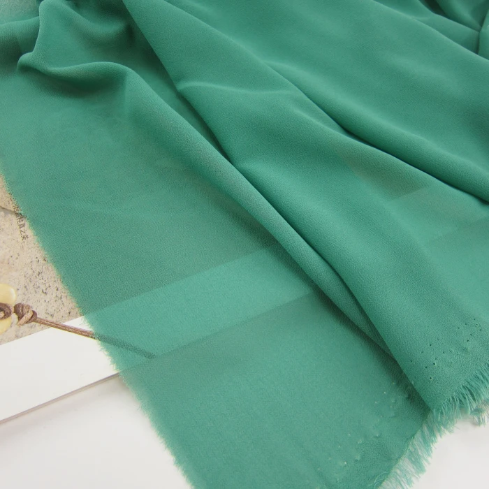 3 meters 150cm 59" wide dark green soft pearl chiffon fabric skirt dress blouse clothes materials LX131
3 meters 150cm 59" wide dark green soft pearl chiffon fabric skirt dress blouse clothes materials LX131