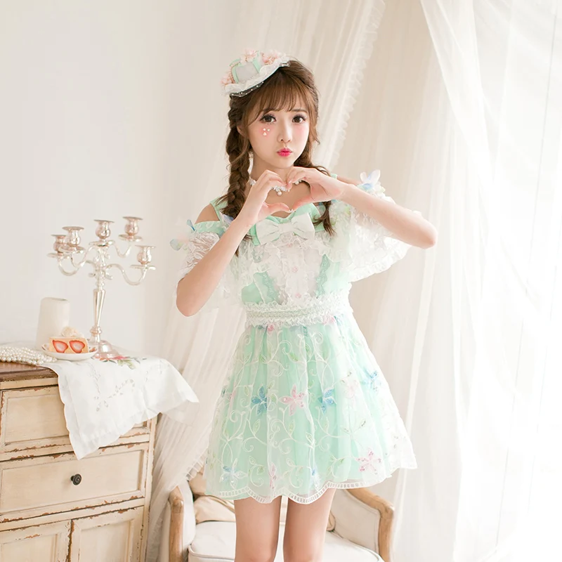 Princess sweet lolita Candy Rain dress Japanese Princess lace pringting Dress maid cosplay A-line dress C22AB7162
Princess sweet lolita Candy Rain dress Japanese Princess lace pringting Dress maid cosplay A-line dress C22AB7162