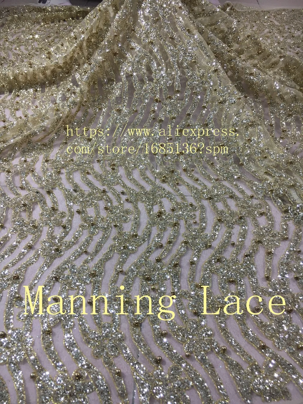 Manning-88047 Hand print glued glitter mesh tulle african lace fabric with beads in gold color for wedding dress
Manning-88047 Hand print glued glitter mesh tulle african lace fabric with beads in gold color for wedding dress