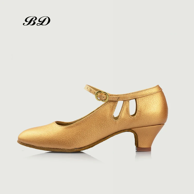 BD 502 Children DANCE SHOES Latin Shoes Ballroom Shoe Modern JAZZ Girl Student Low Heel 4.5 CM Medium Beige COLOR 25--39 SIZE
BD 502 Children DANCE SHOES Latin Shoes Ballroom Shoe Modern JAZZ Girl Student Low Heel 4.5 CM Medium Beige COLOR 25--39 SIZE