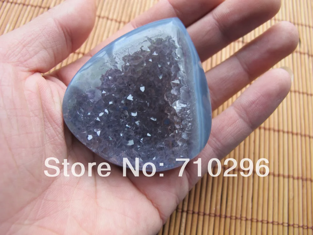 Amazing Natural Agate Geode drusy Supper large drusy Geodes 60mm,High quality,Limtied Samples
Amazing Natural Agate Geode drusy Supper large drusy Geodes 60mm,High quality,Limtied Samples