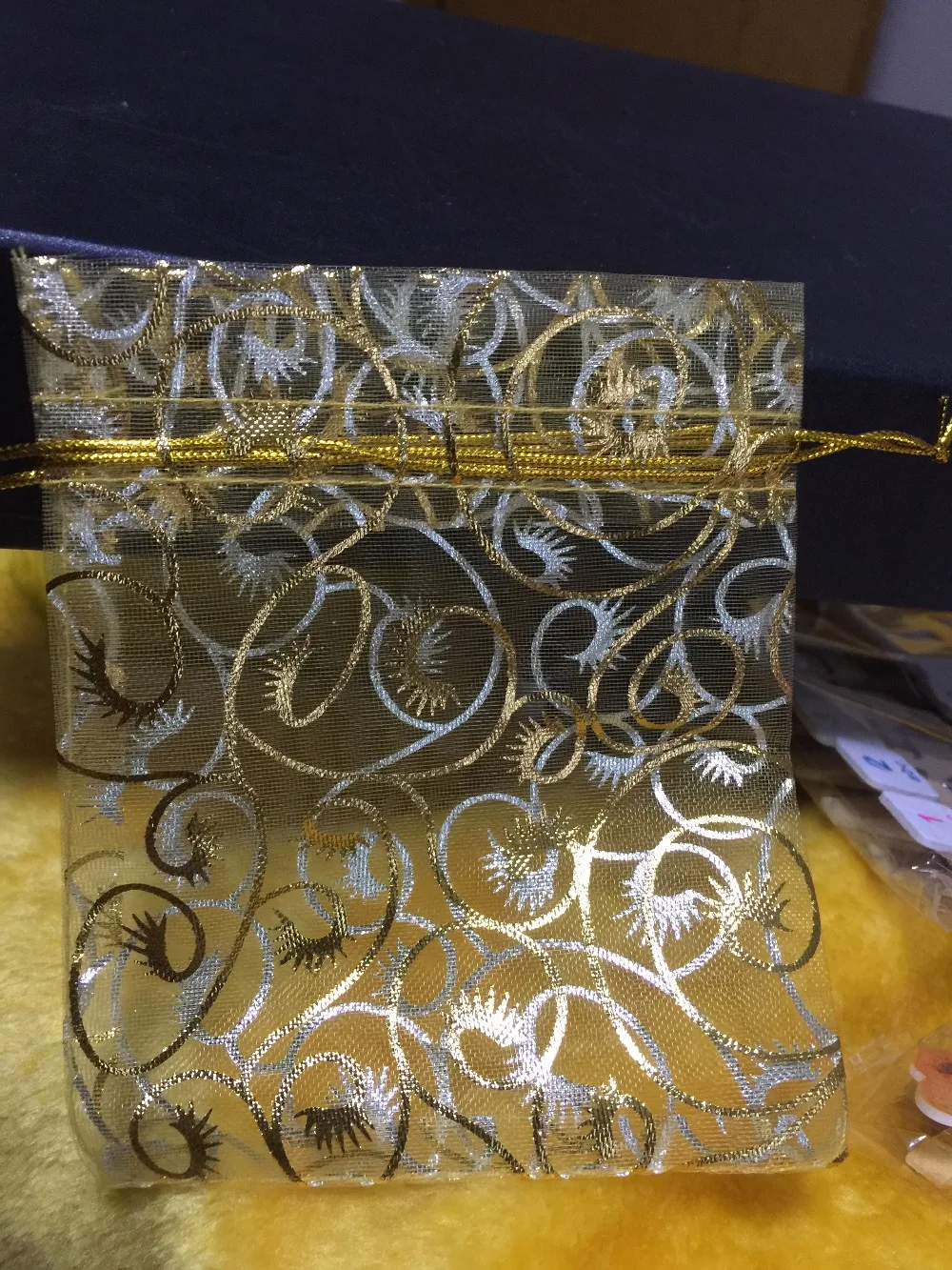 100pieces Organza Bag Gold Color Wedding Pouches Jewelry Packaging Bags,Nice Gift Bag,Candy Gift Packaging Bags Decoration
100pieces Organza Bag Gold Color Wedding Pouches Jewelry Packaging Bags,Nice Gift Bag,Candy Gift Packaging Bags Decoration
